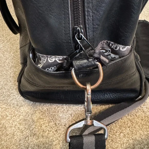 Vintage lululemon Black Duffel Bag Smooth Leather - Picture 3 of 16